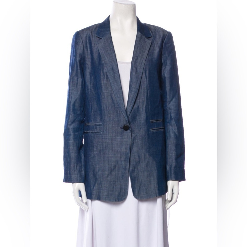Classic Single-Button Navy Blue Blazer